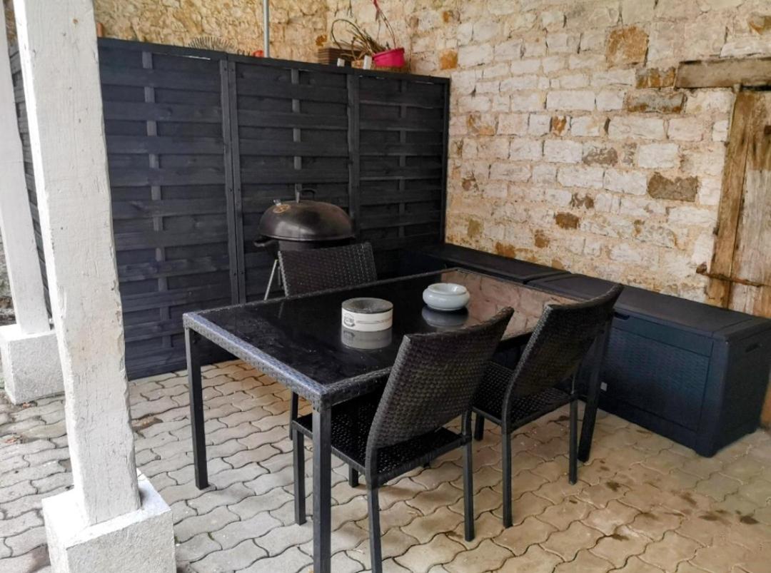 Maison Familiale De L Abbaye Clairvaux Dış mekan fotoğraf